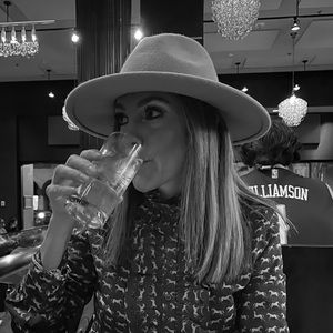 Meet your Posher, Delanna